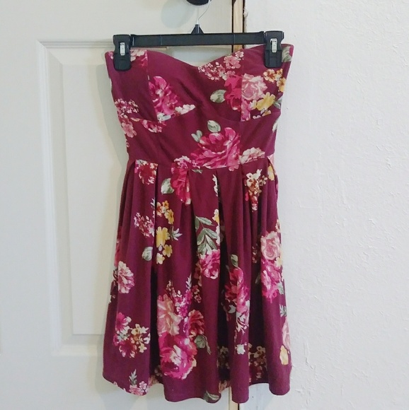 NO BOUNDRIES DRESS - Picture 4 of 5